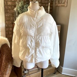 FABLETICS DOWN HOODED PUFFER JACKET MEDIUM